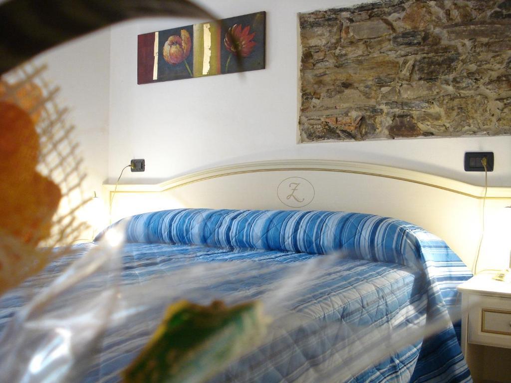 Hotel La Zorza Riomaggiore Zimmer foto